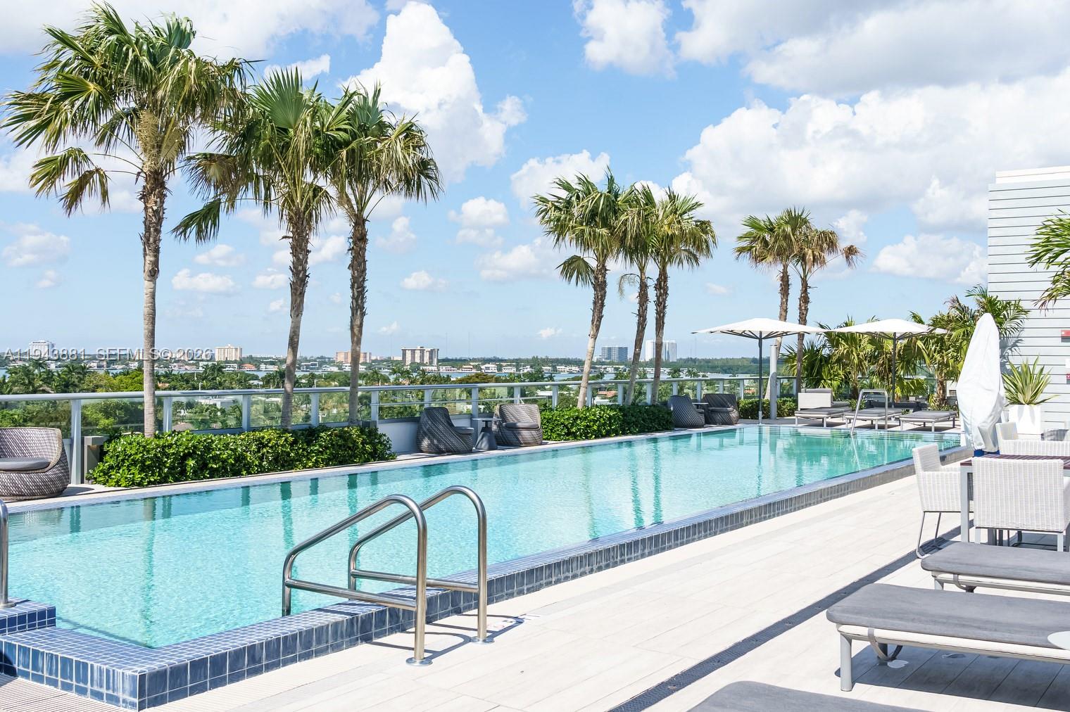 BAY HARBOUR ISLAND - Residential