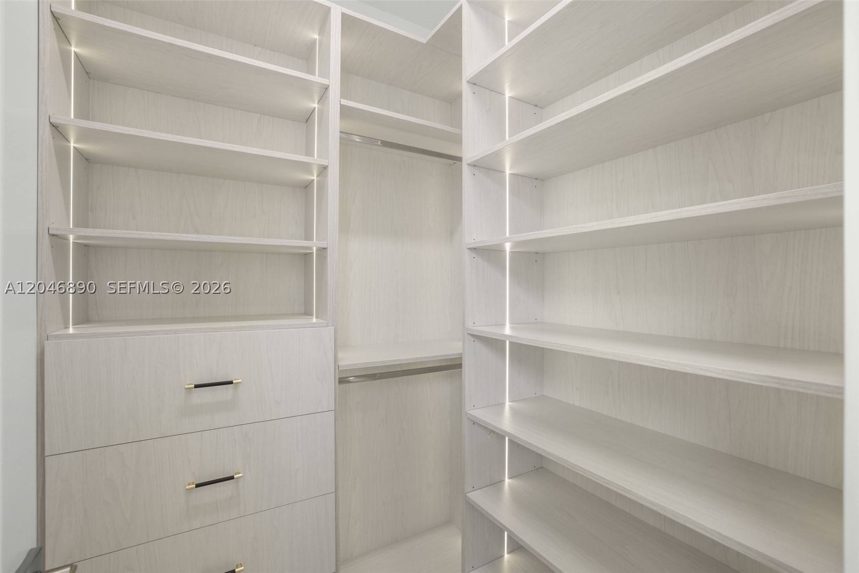 AVENIR POD - Residential