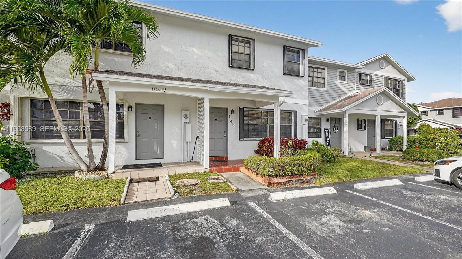 PEMBROKE POINTE SECTION T - Residential