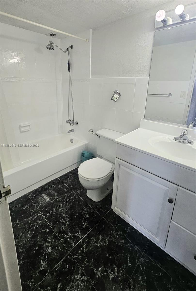 OCEANVIEW PARK CONDO - Residential