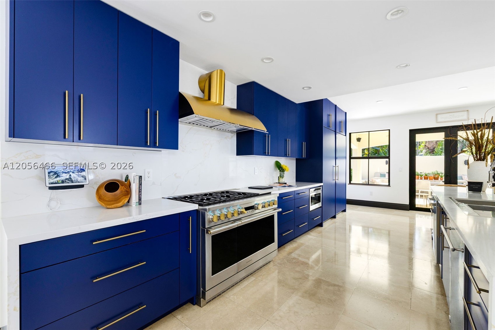 GROVE ENCLAVE CONDO - Residential
