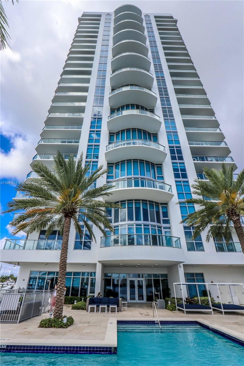 MARINA PALMS - Residential