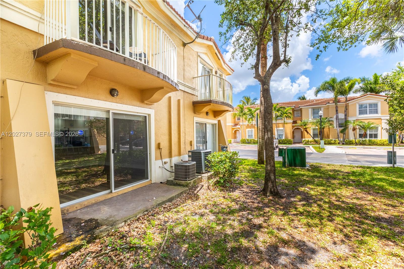 MELROSE POINT CONDO - Residential Lease