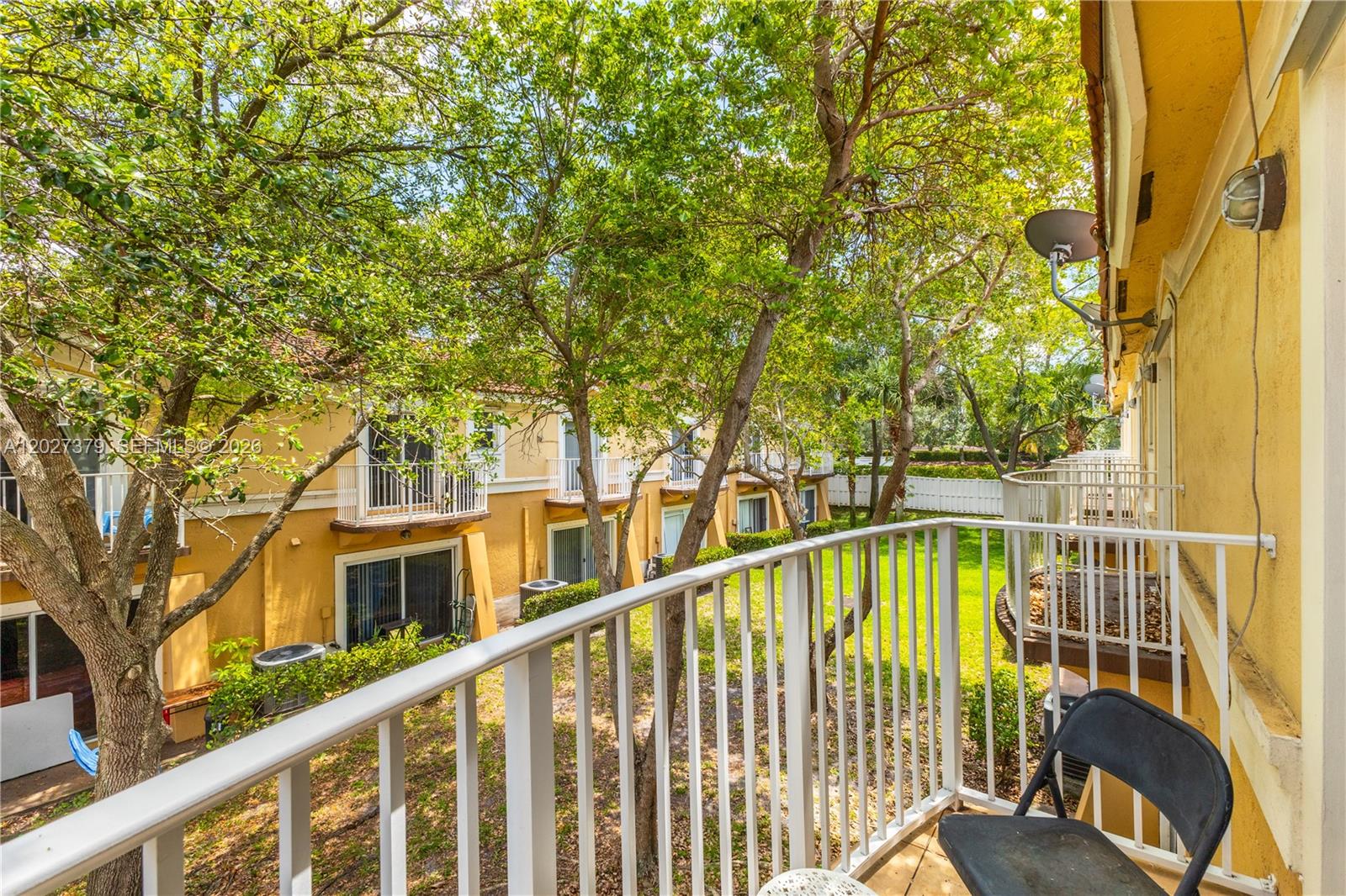 MELROSE POINT CONDO - Residential Lease