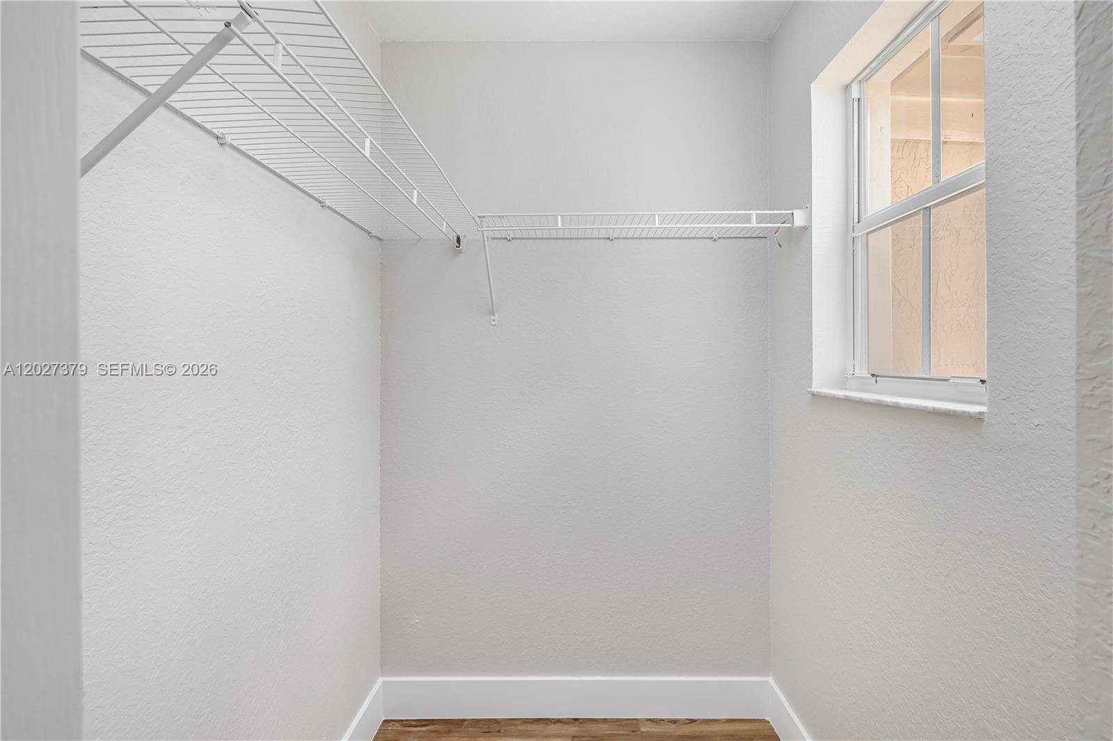 MELROSE POINT CONDO - Residential Lease