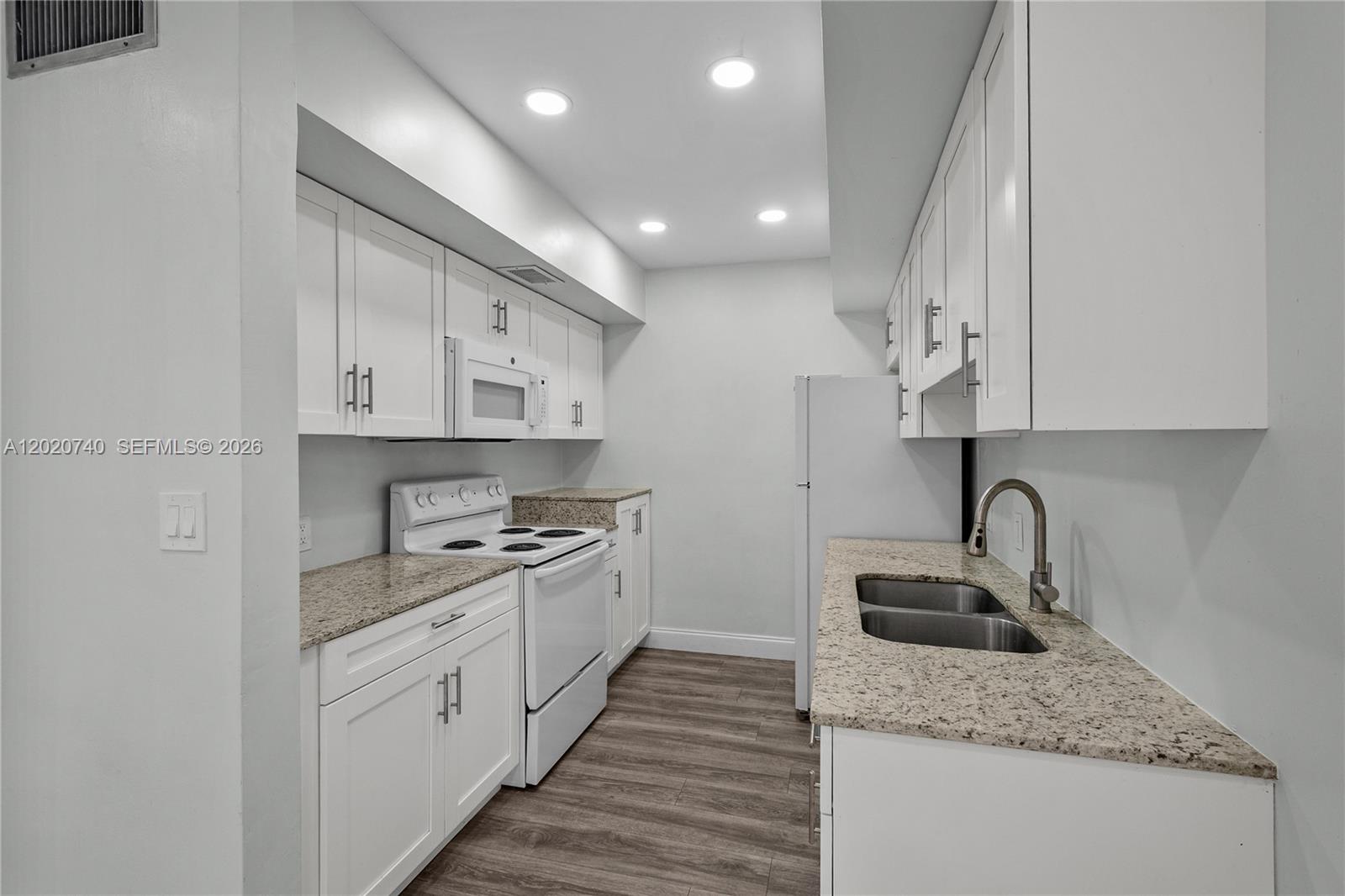 STAR LAKE ESTATES NO 30 C - Residential