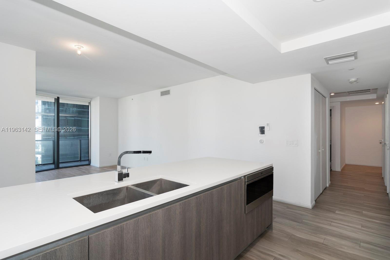 SLS LUX BRICKELL - Residential