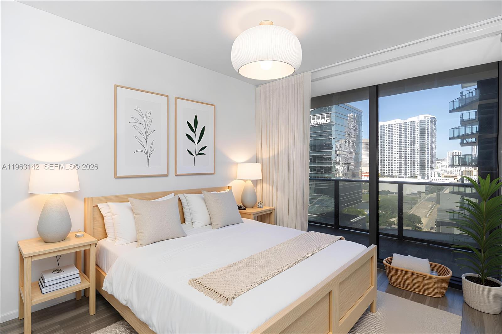 SLS LUX BRICKELL - Residential