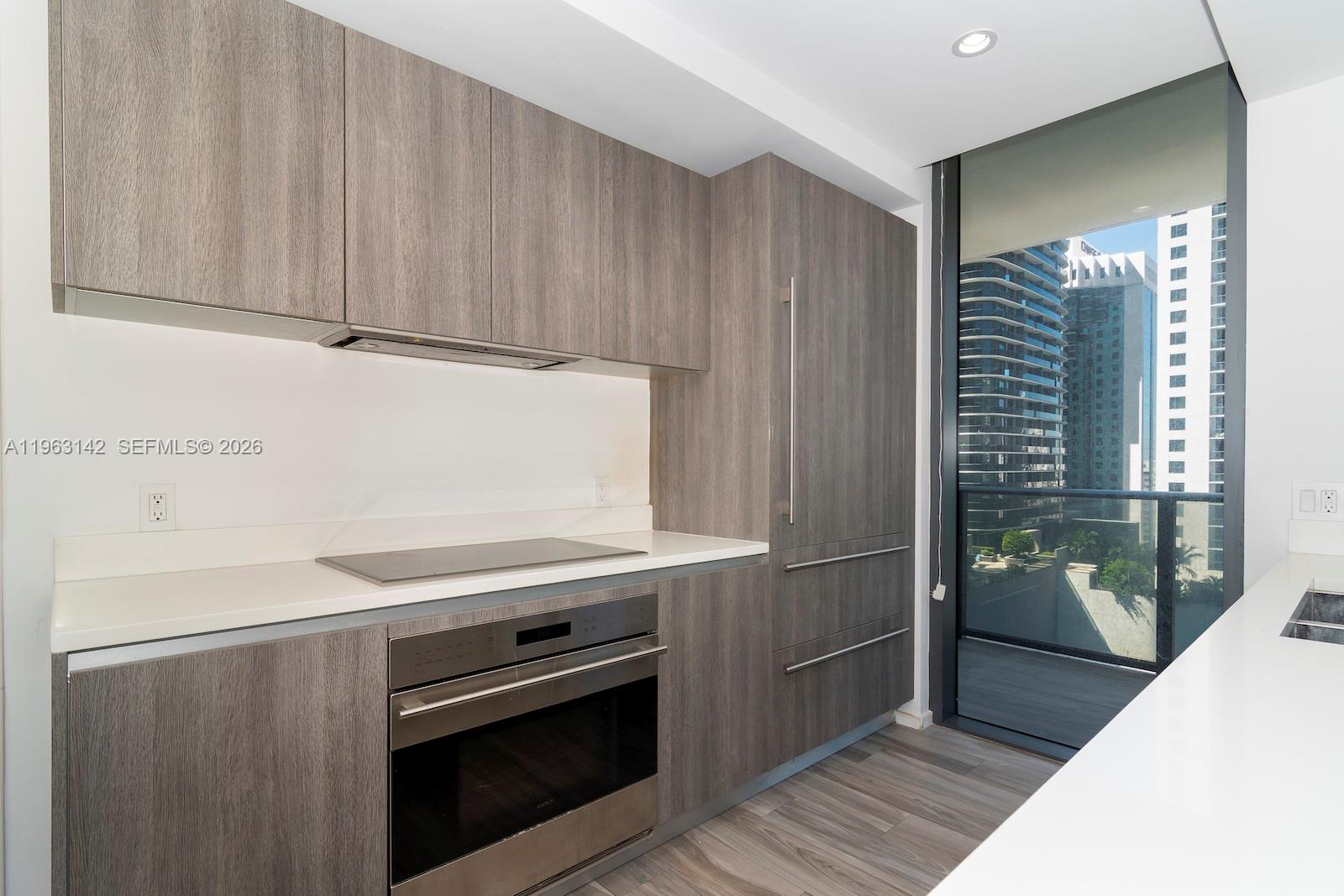 SLS LUX BRICKELL - Residential