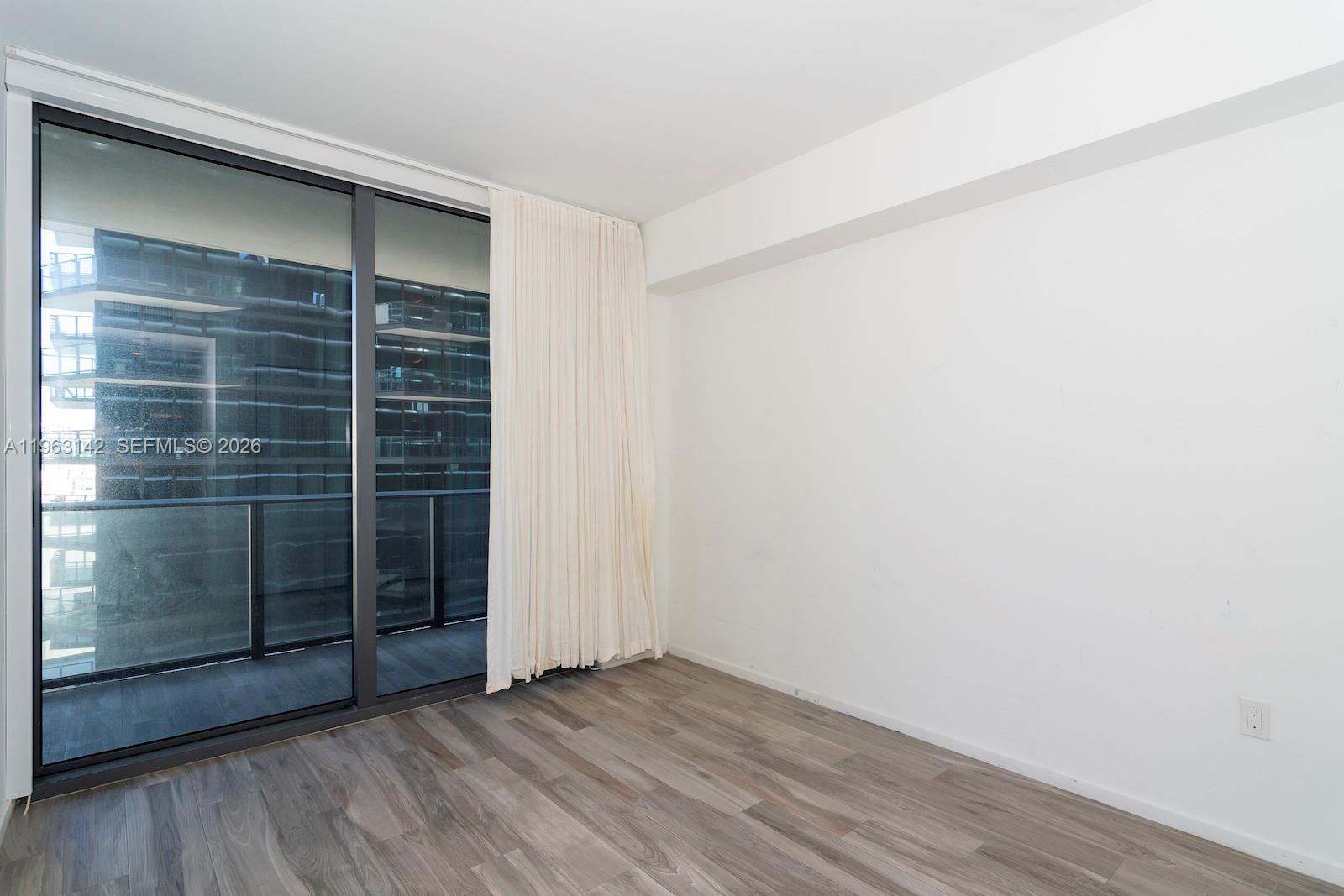 SLS LUX BRICKELL - Residential