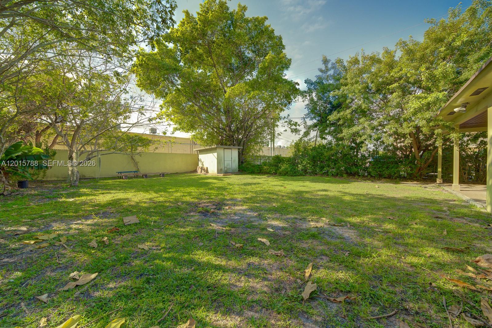 CORAL TERRACE SEC 2 - Residential Income
