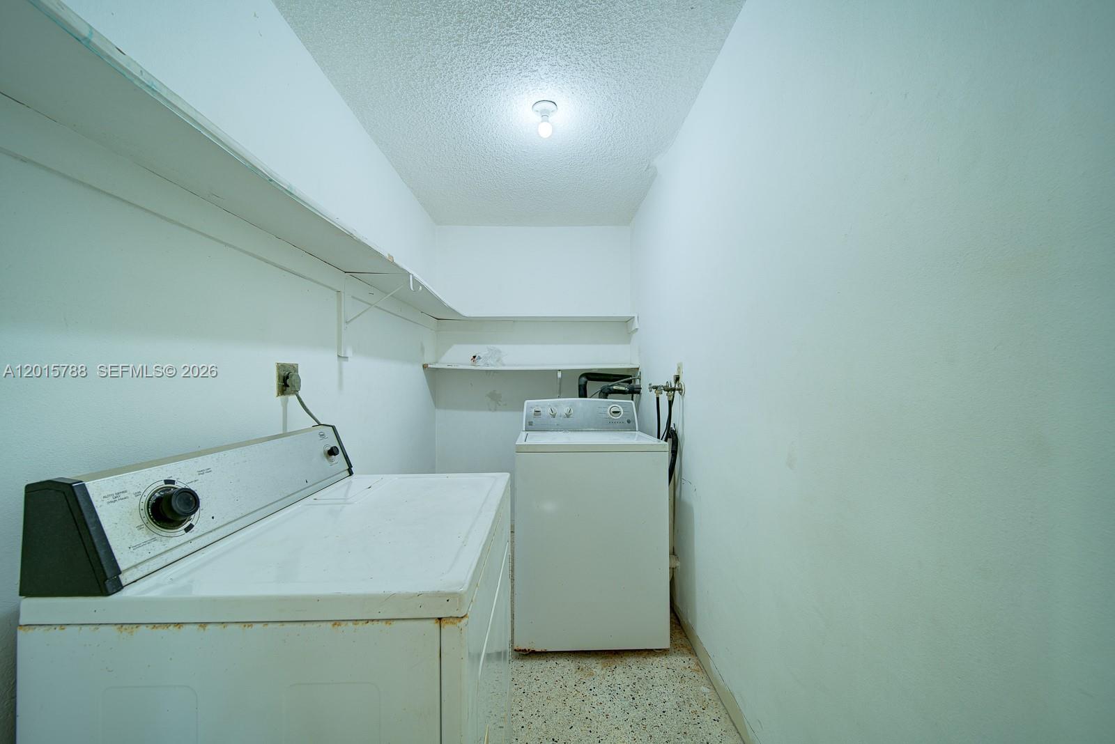 CORAL TERRACE SEC 2 - Residential Income
