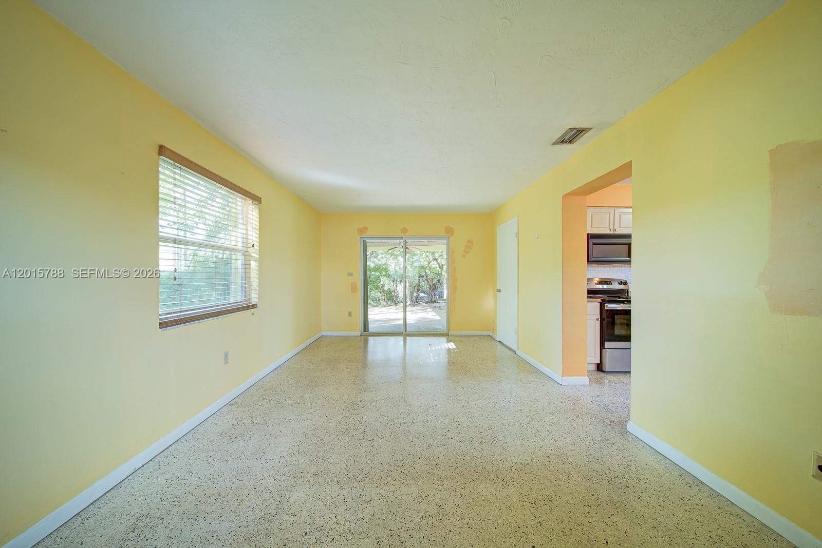CORAL TERRACE SEC 2 - Residential Income