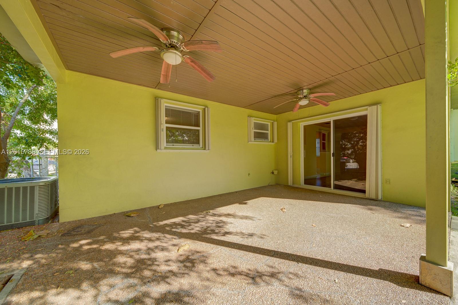 CORAL TERRACE SEC 2 - Residential Income