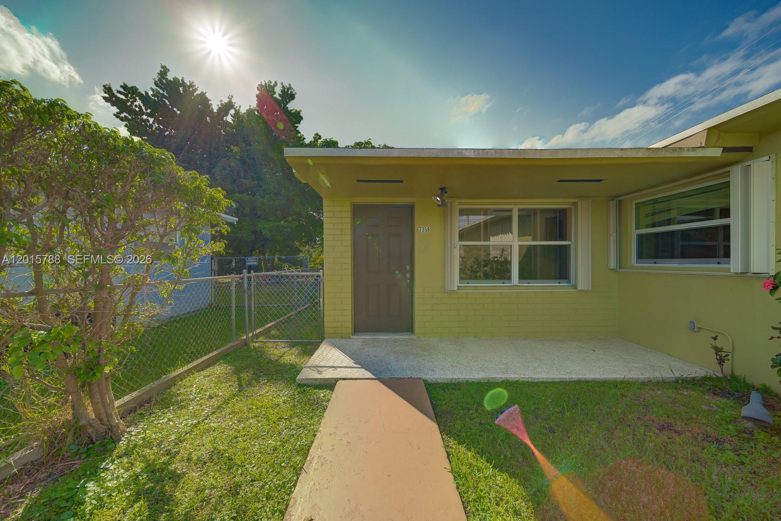 CORAL TERRACE SEC 2 - Residential Income
