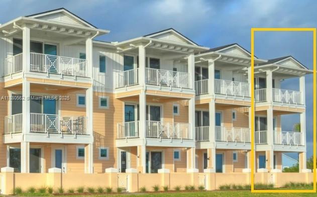 Verona Oceanside - Residential