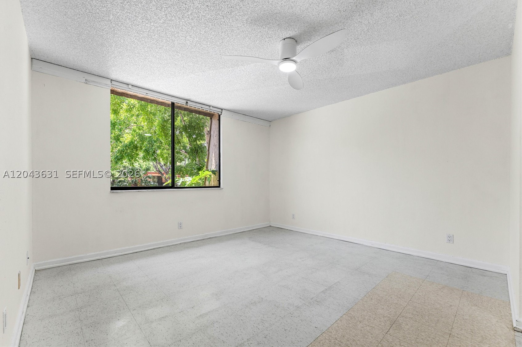 Bermuda Isle - BOCA RIO - Residential