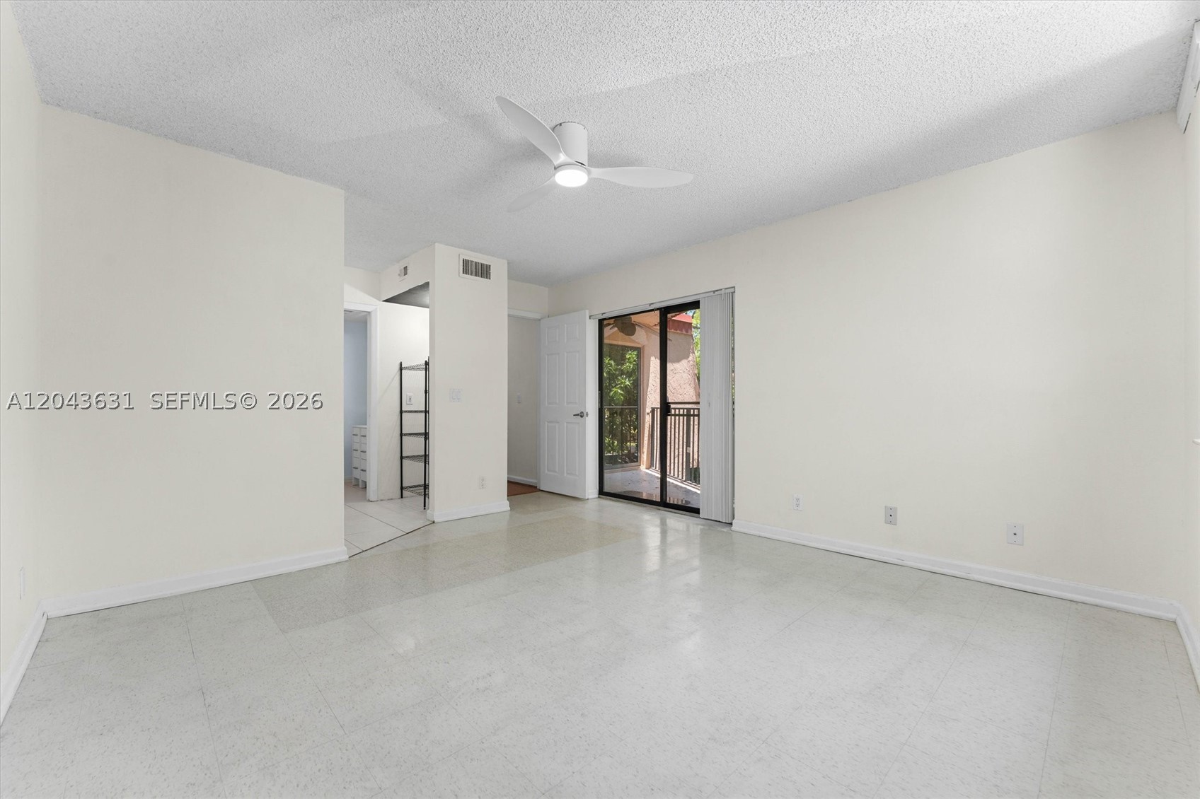 Bermuda Isle - BOCA RIO - Residential