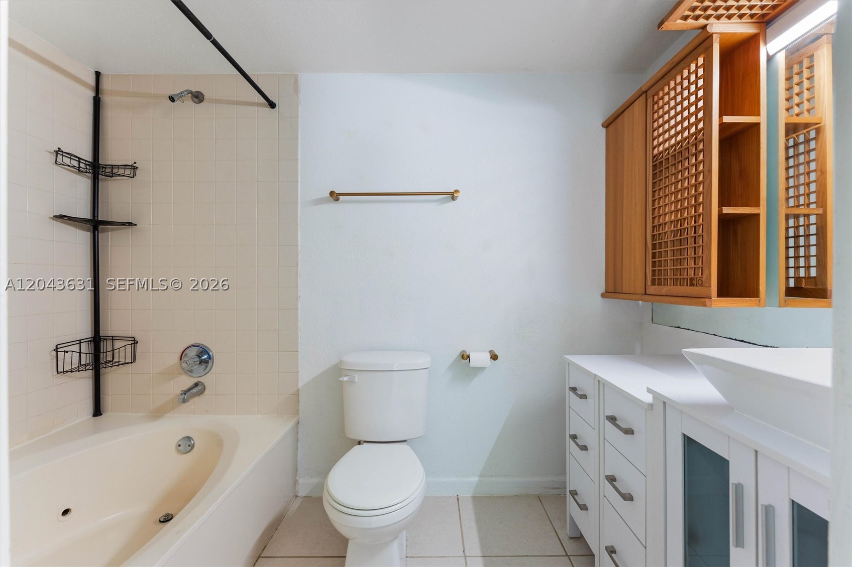 Bermuda Isle - BOCA RIO - Residential