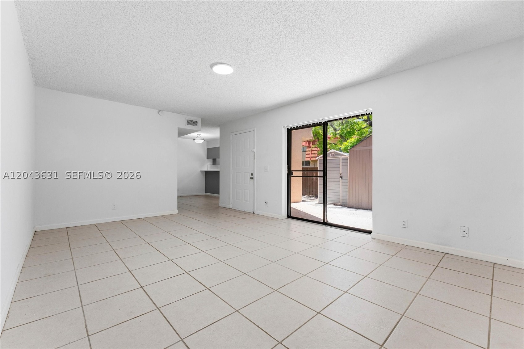Bermuda Isle - BOCA RIO - Residential