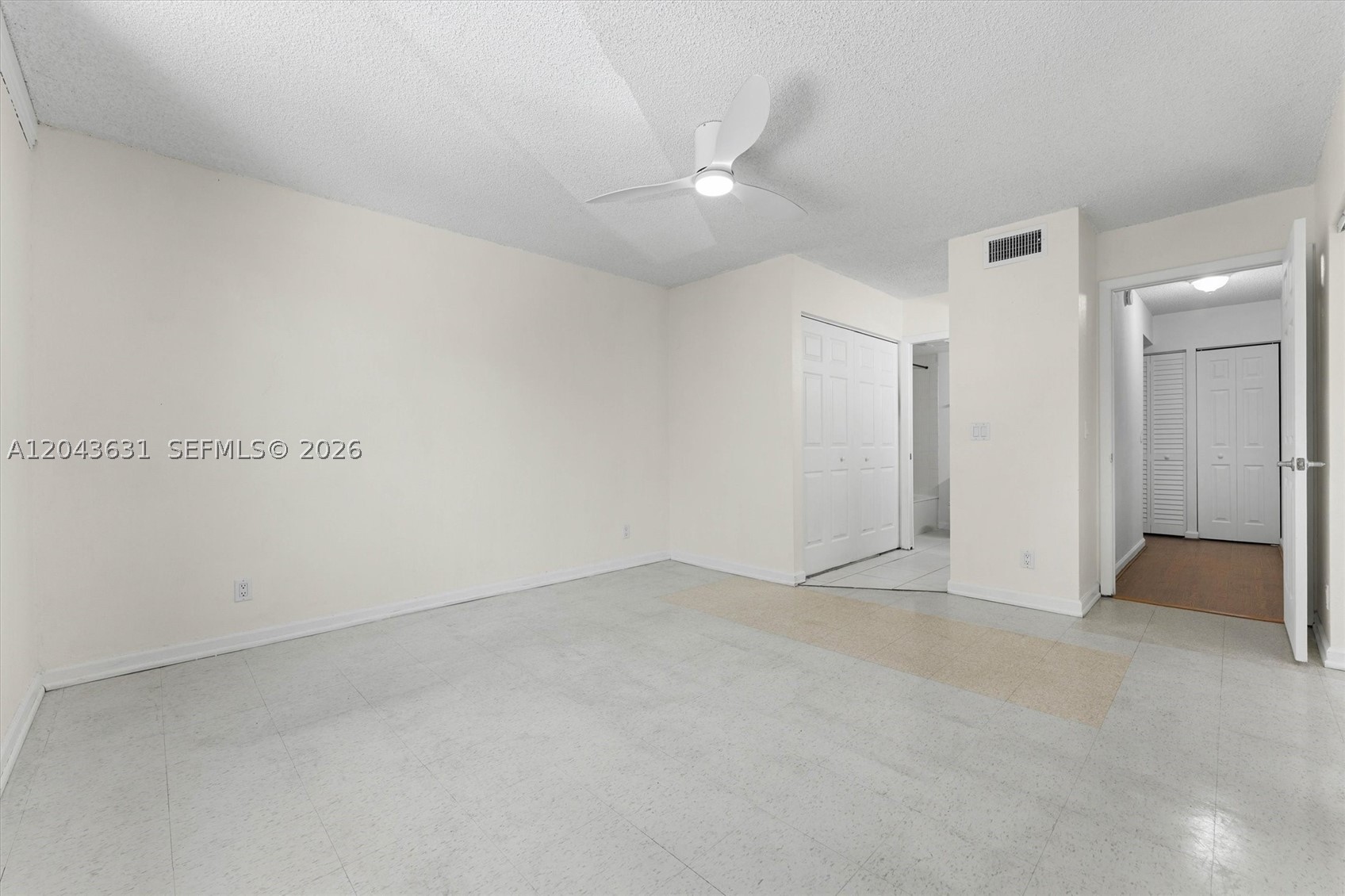 Bermuda Isle - BOCA RIO - Residential