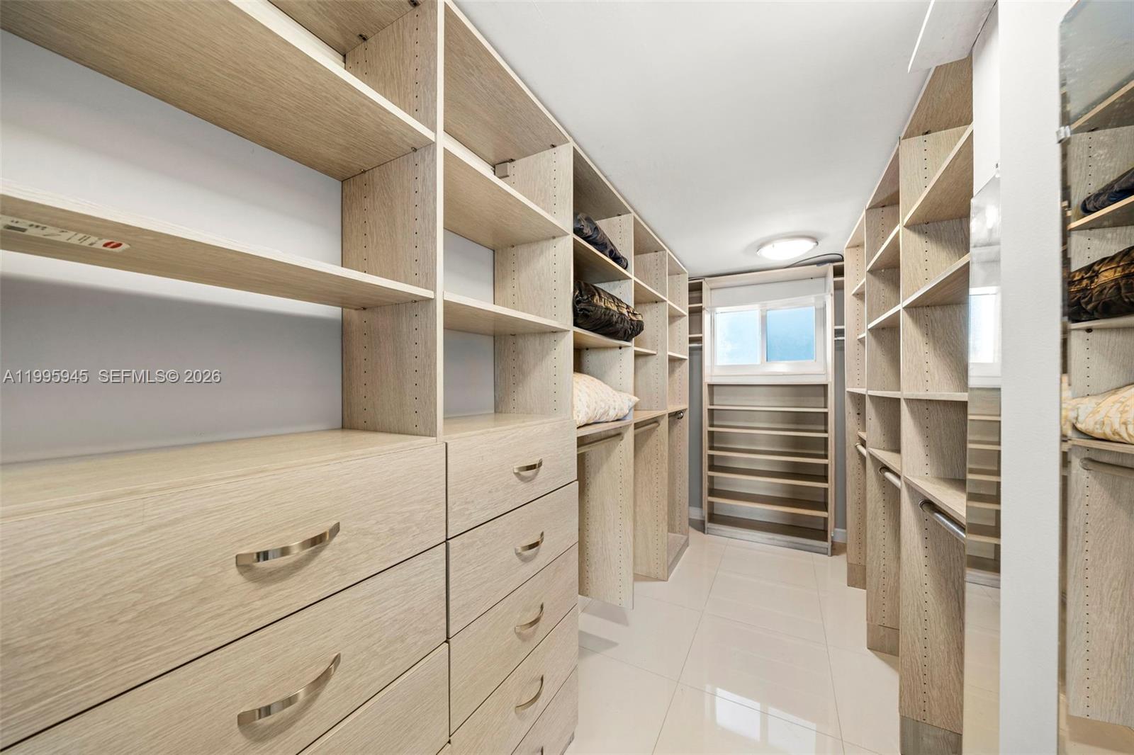 SEA TOWER - Residential