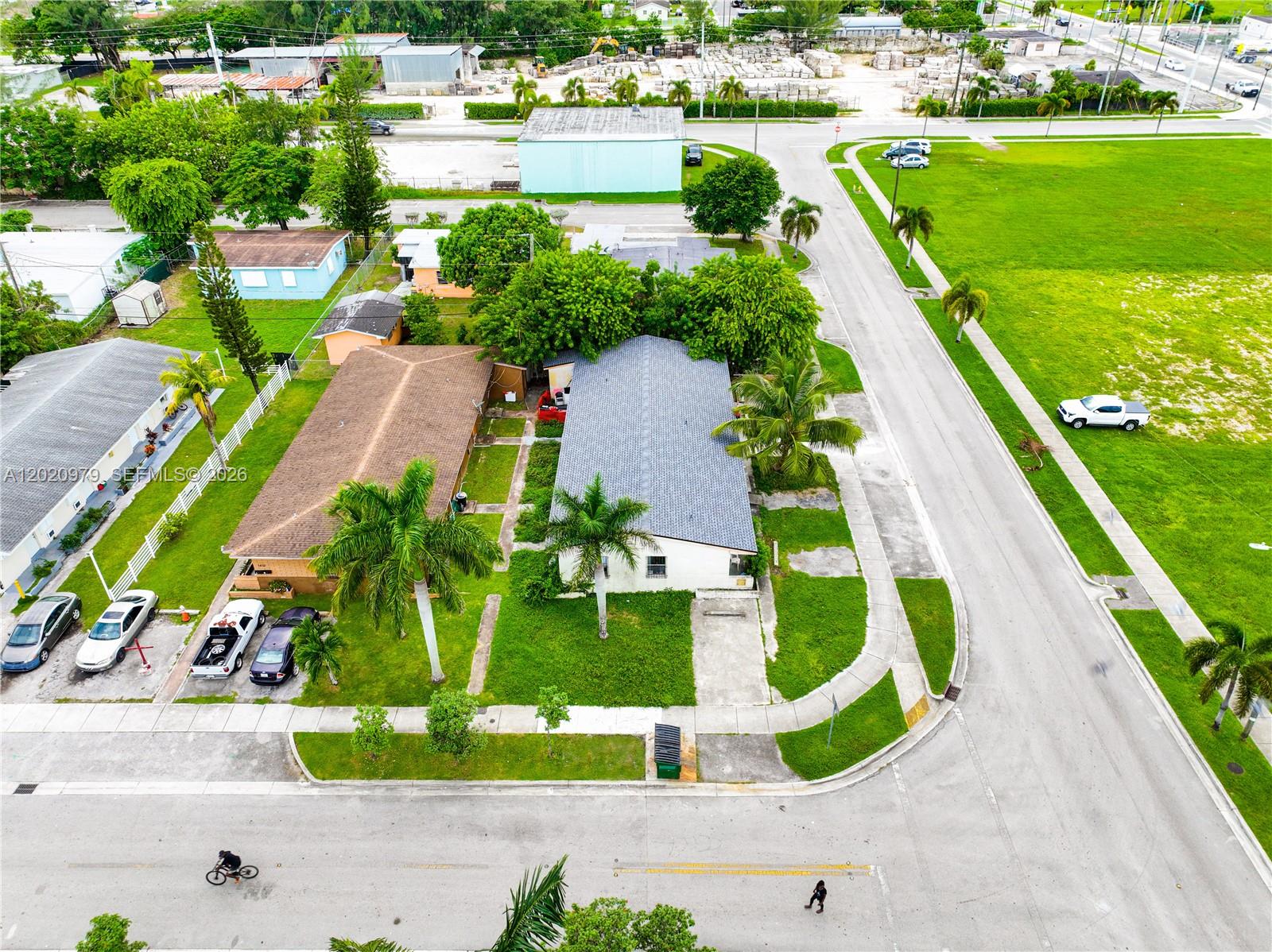 CORAL BAY MANOR - Residential Income