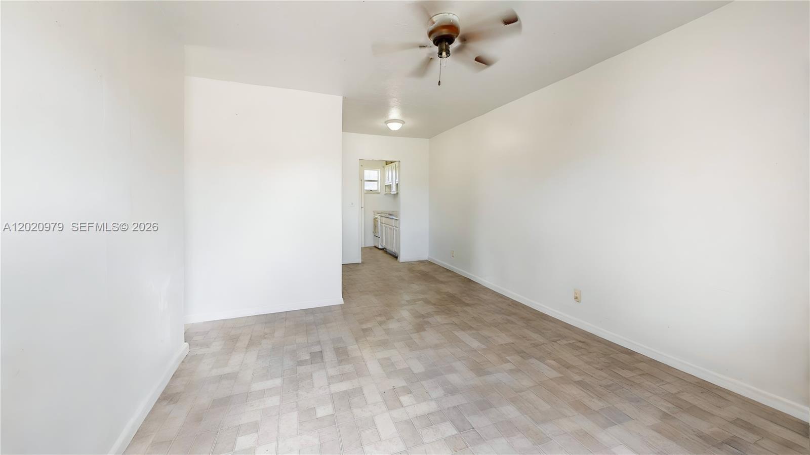 CORAL BAY MANOR - Residential Income