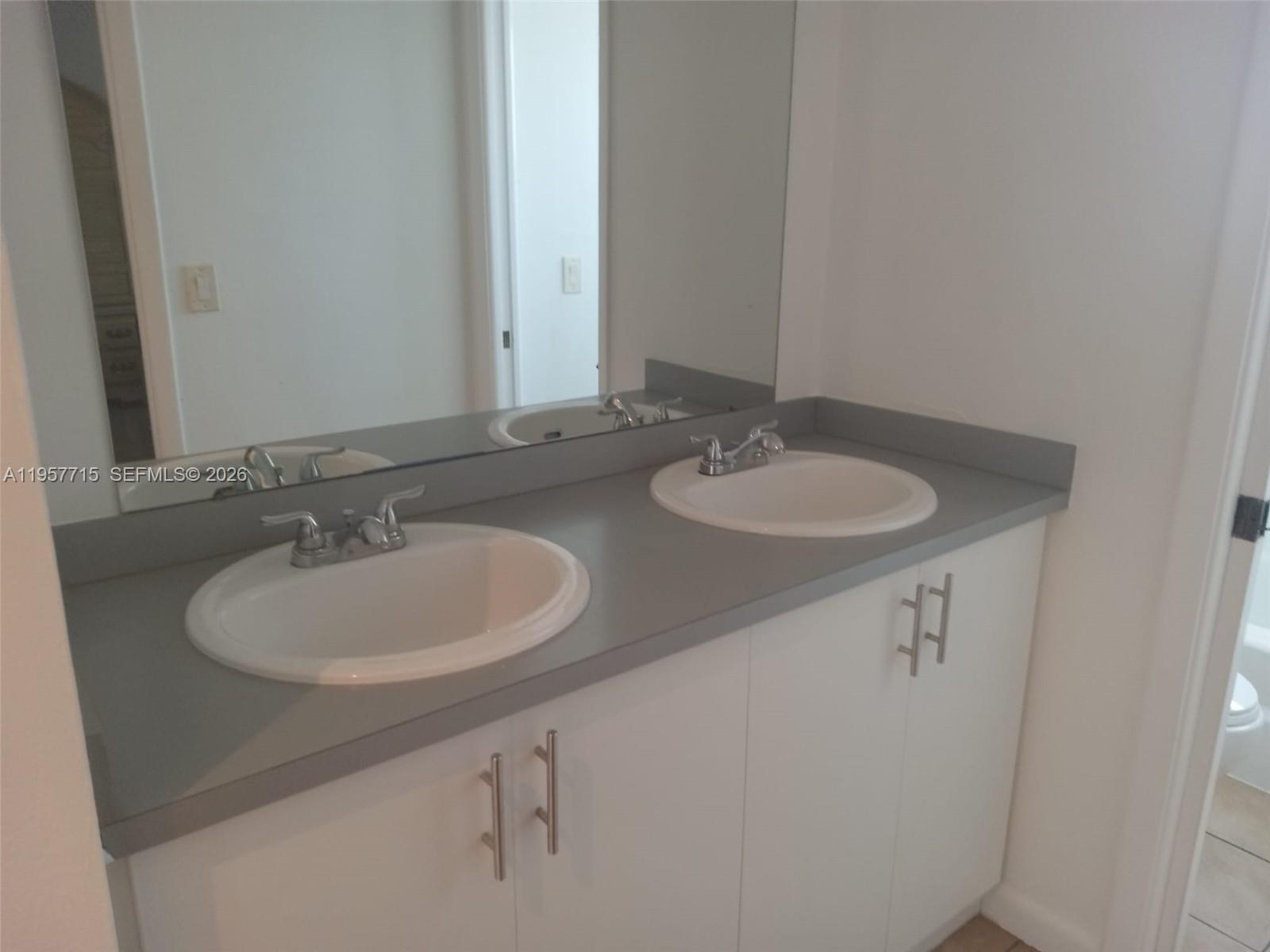 MOONRAKER CONDO - Residential