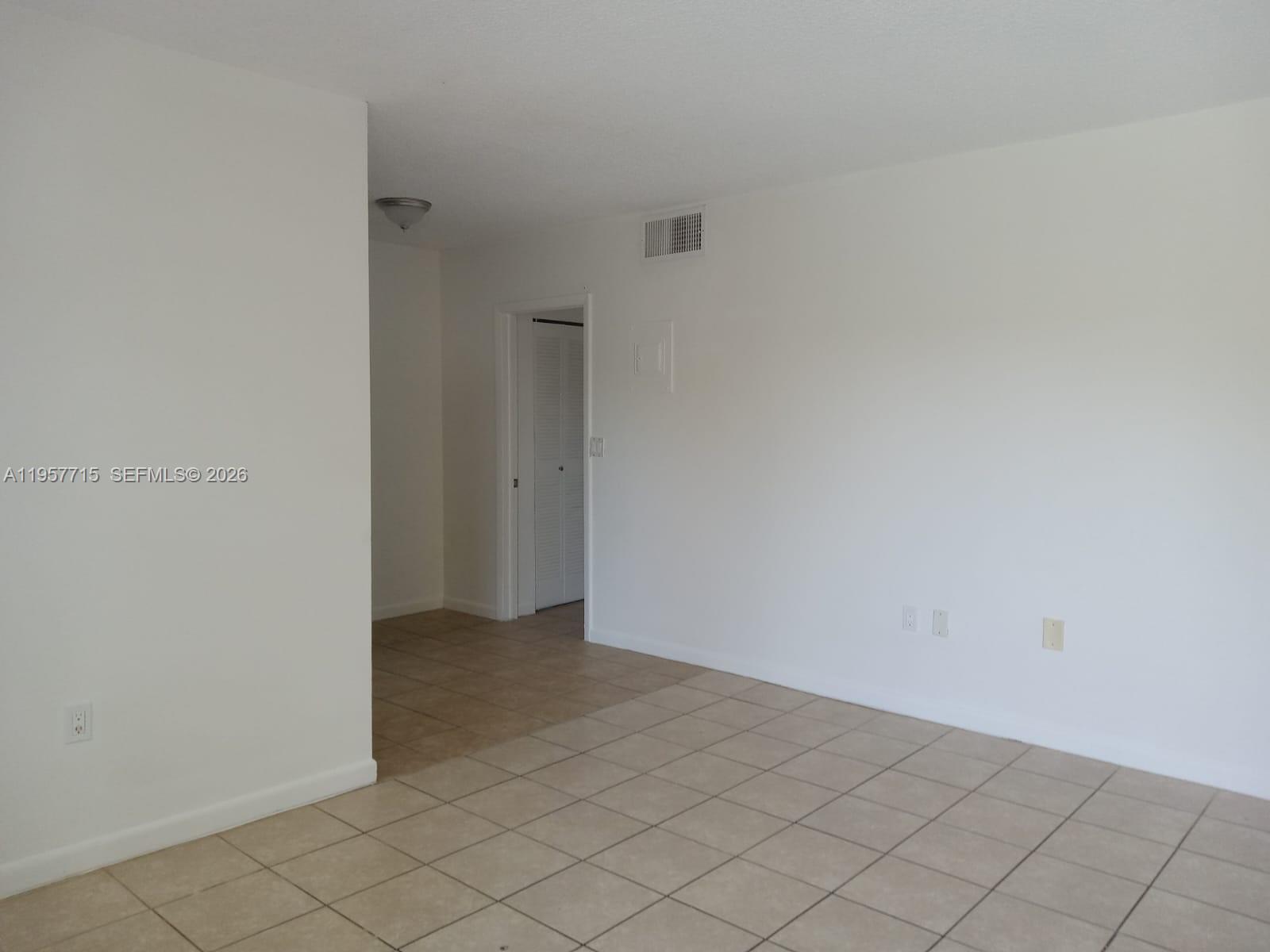 MOONRAKER CONDO - Residential
