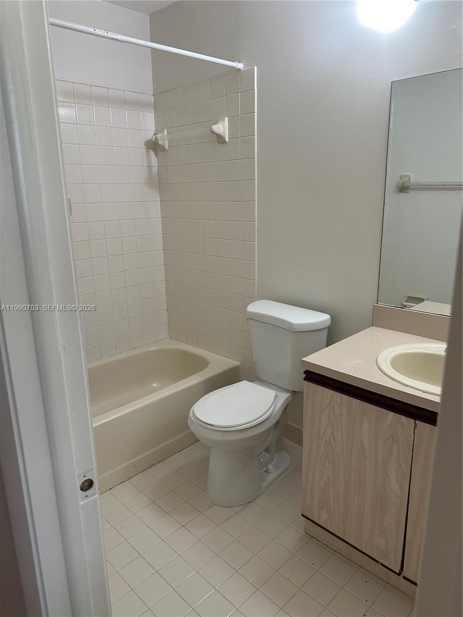 CAMELOT THREE CONDO - Residential
