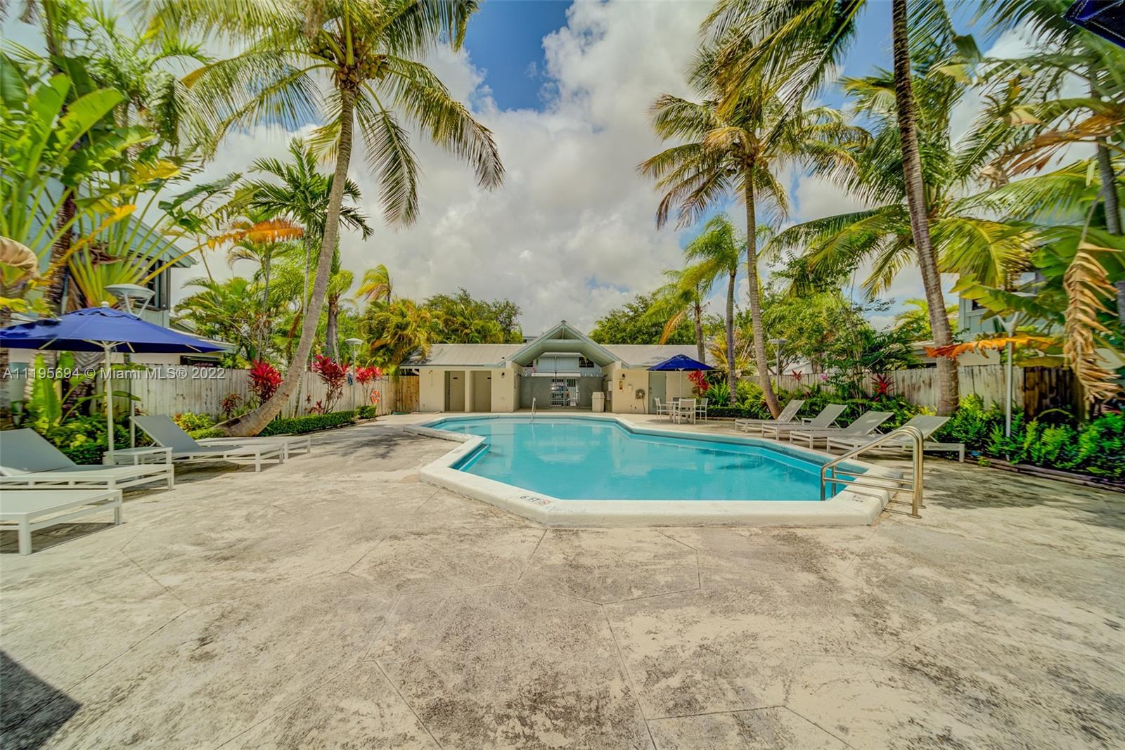 KENDALL GLENN CONDO - Residential Lease