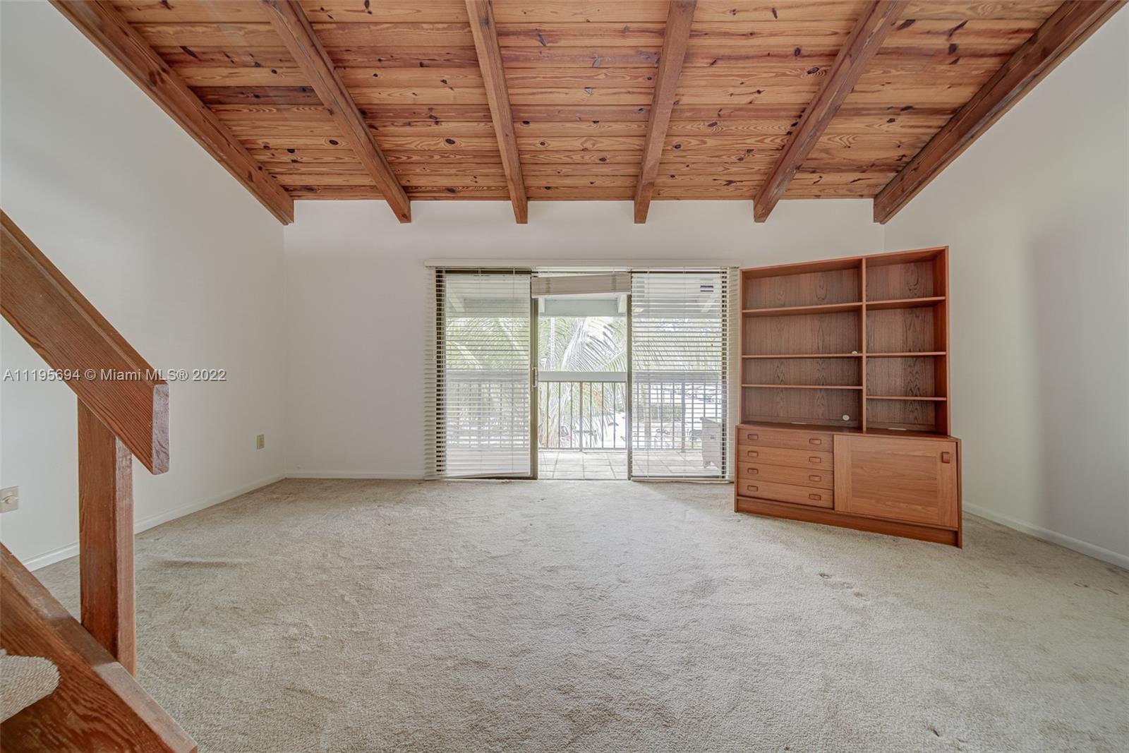 KENDALL GLENN CONDO - Residential Lease