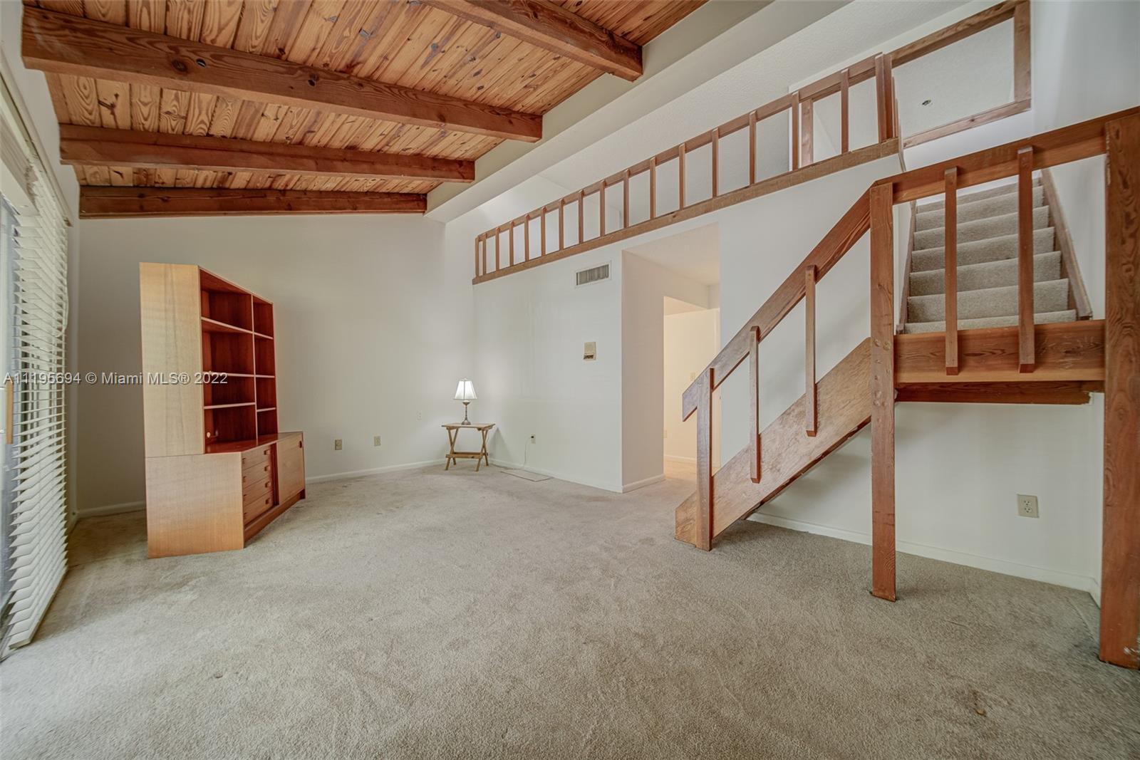 KENDALL GLENN CONDO - Residential Lease