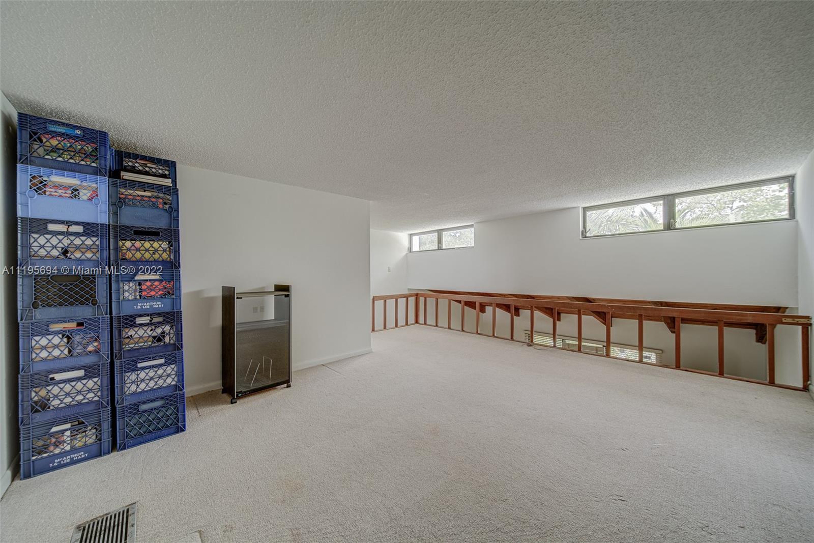 KENDALL GLENN CONDO - Residential Lease
