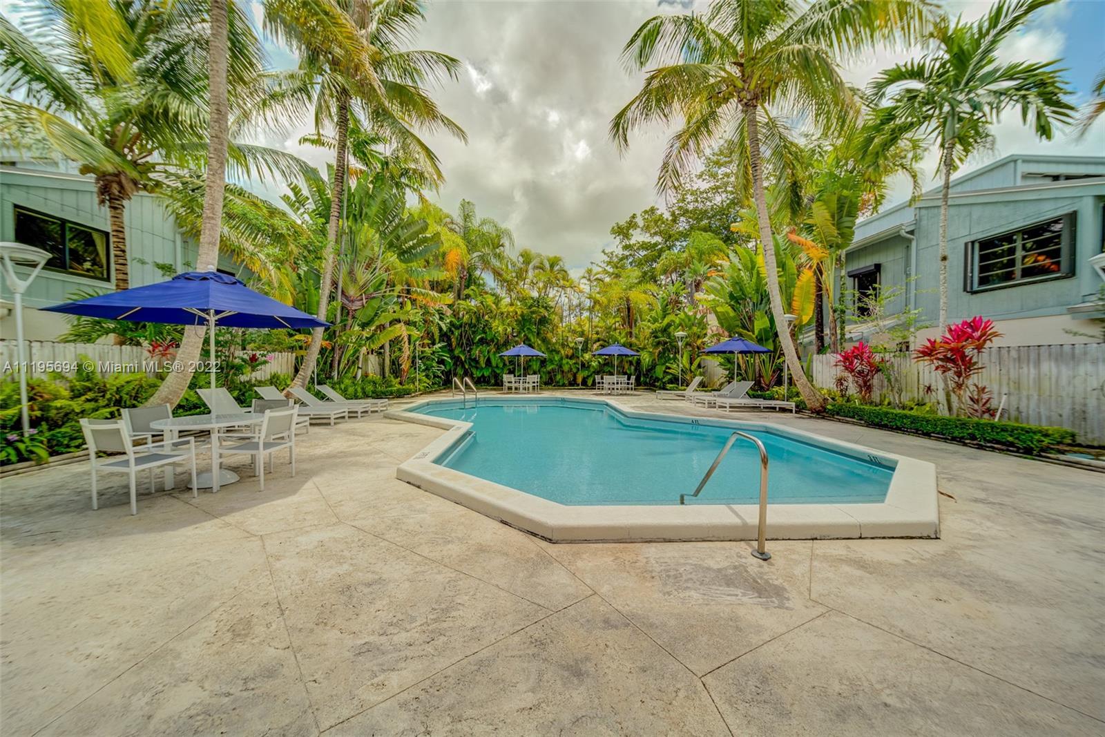 KENDALL GLENN CONDO - Residential Lease