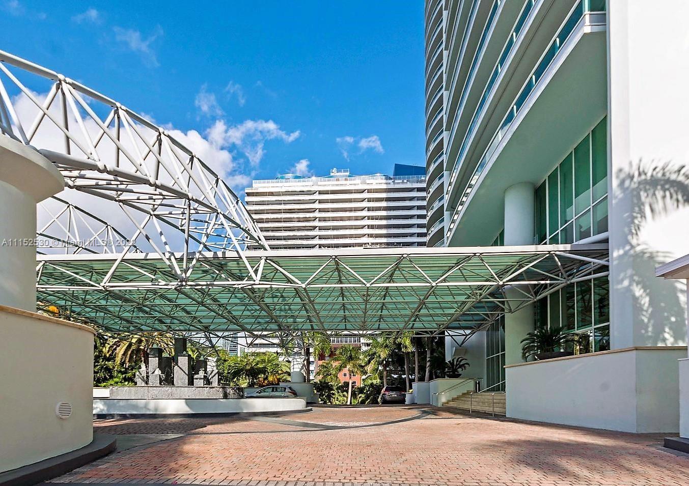 SANTA MARIA CONDO - Residential