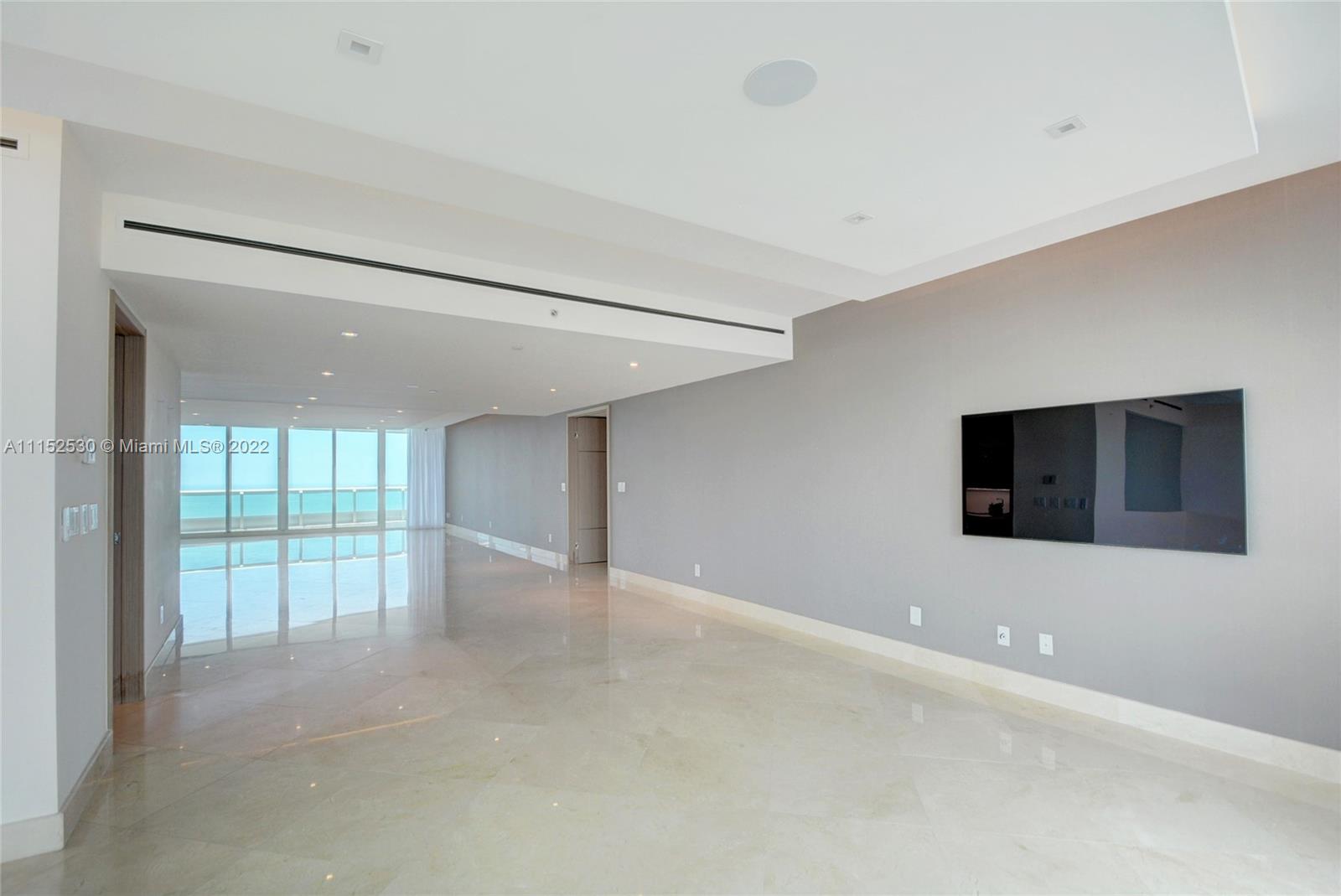 SANTA MARIA CONDO - Residential