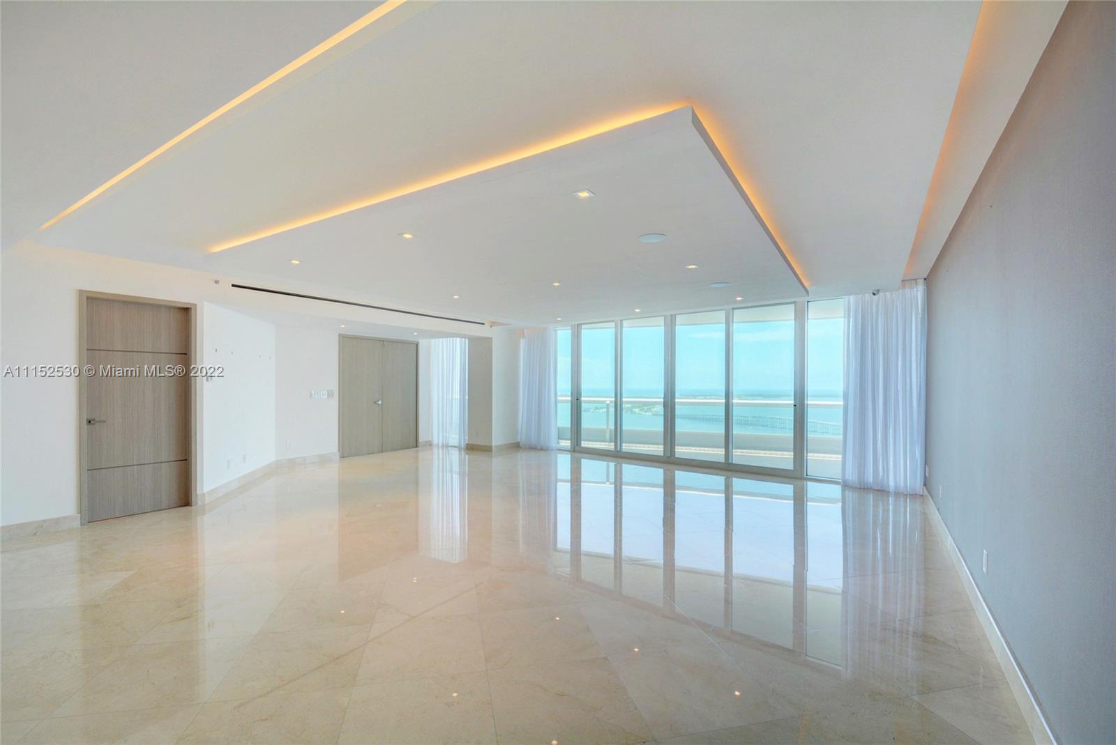 SANTA MARIA CONDO - Residential