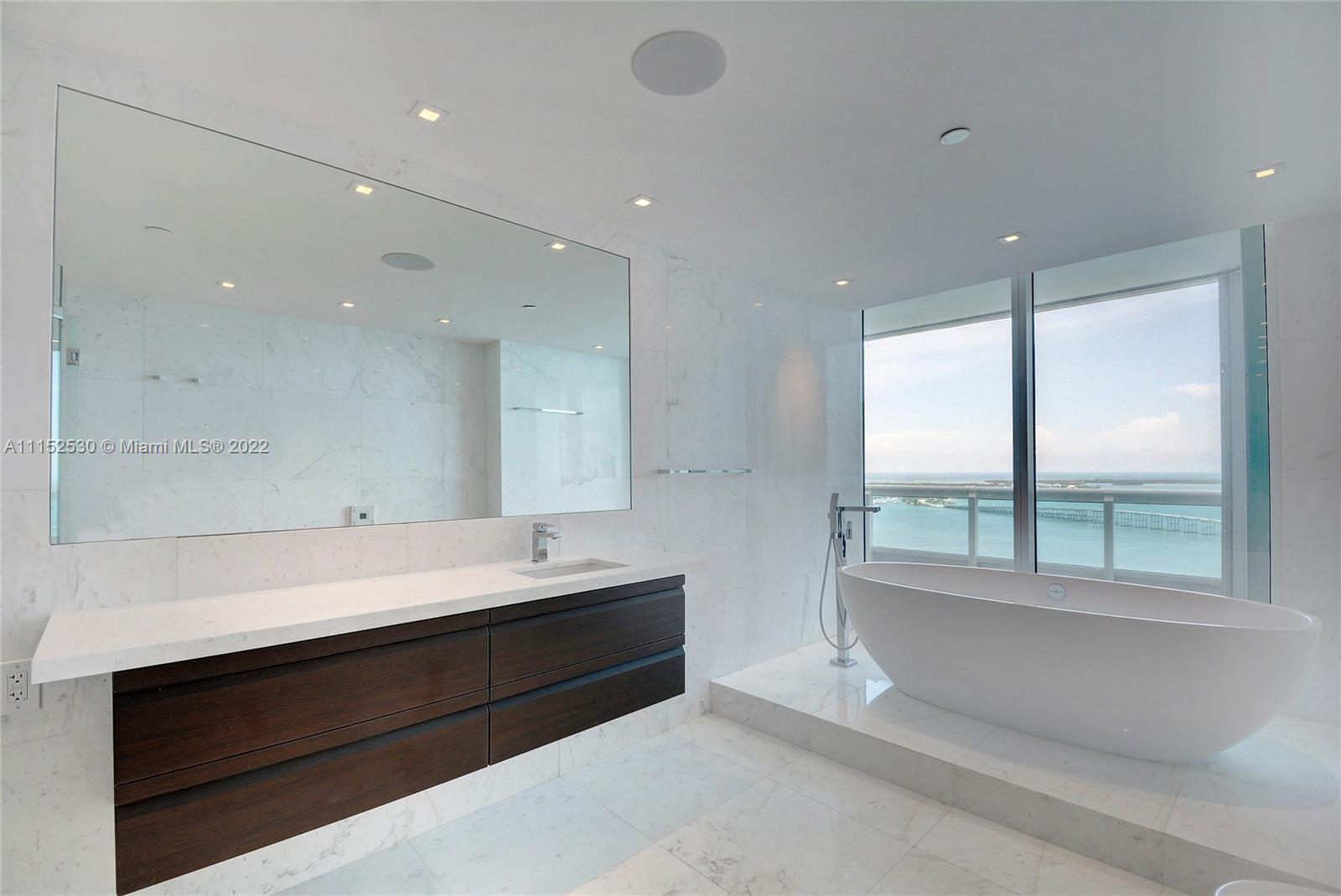 SANTA MARIA CONDO - Residential