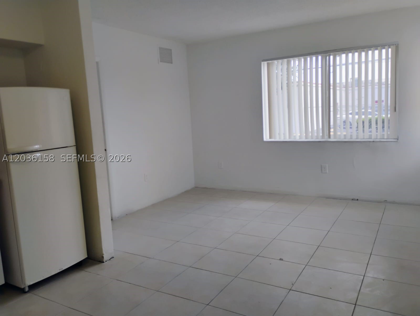 BOULEVARD GARDENS 28-6B - Residential Lease