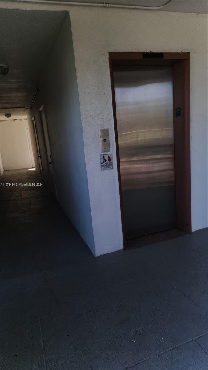 FLORIDIAN ARMS CONDO - Residential