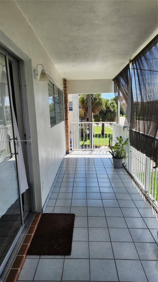 FLORIDIAN ARMS CONDO - Residential