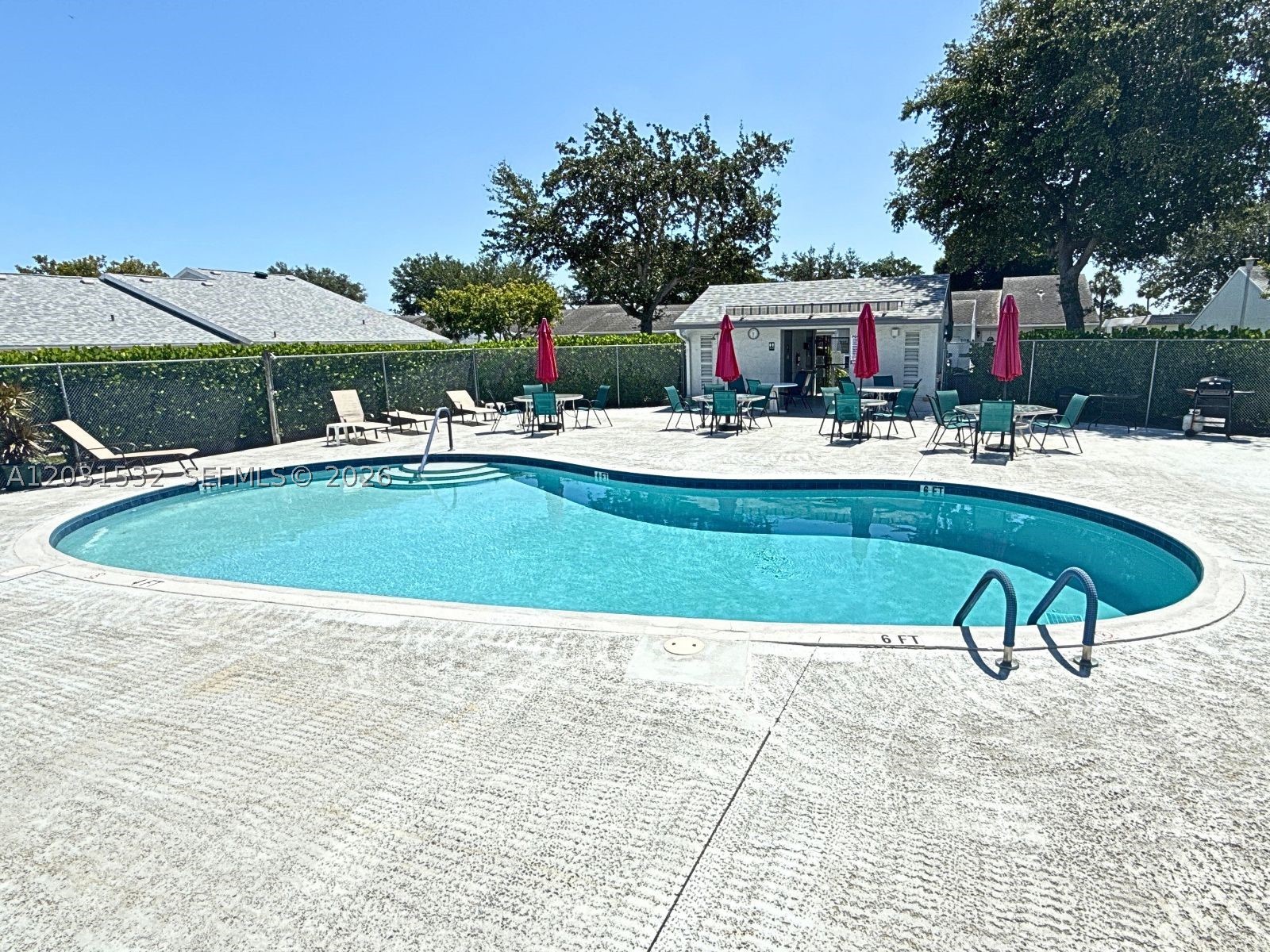ARBOURS II OF PALM BEACH - Residential