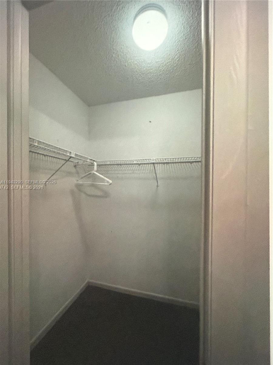 TOWERS OF QUAYSIDE CONDO - Residential
