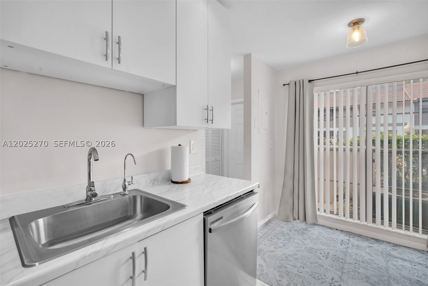 UNIVERSITY MAPLEWOOD TOWN - Residential
