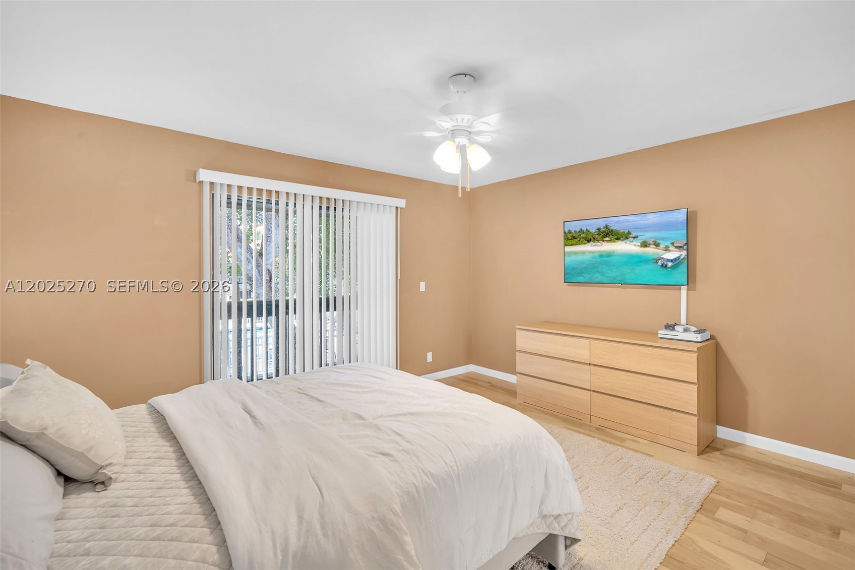 UNIVERSITY MAPLEWOOD TOWN - Residential