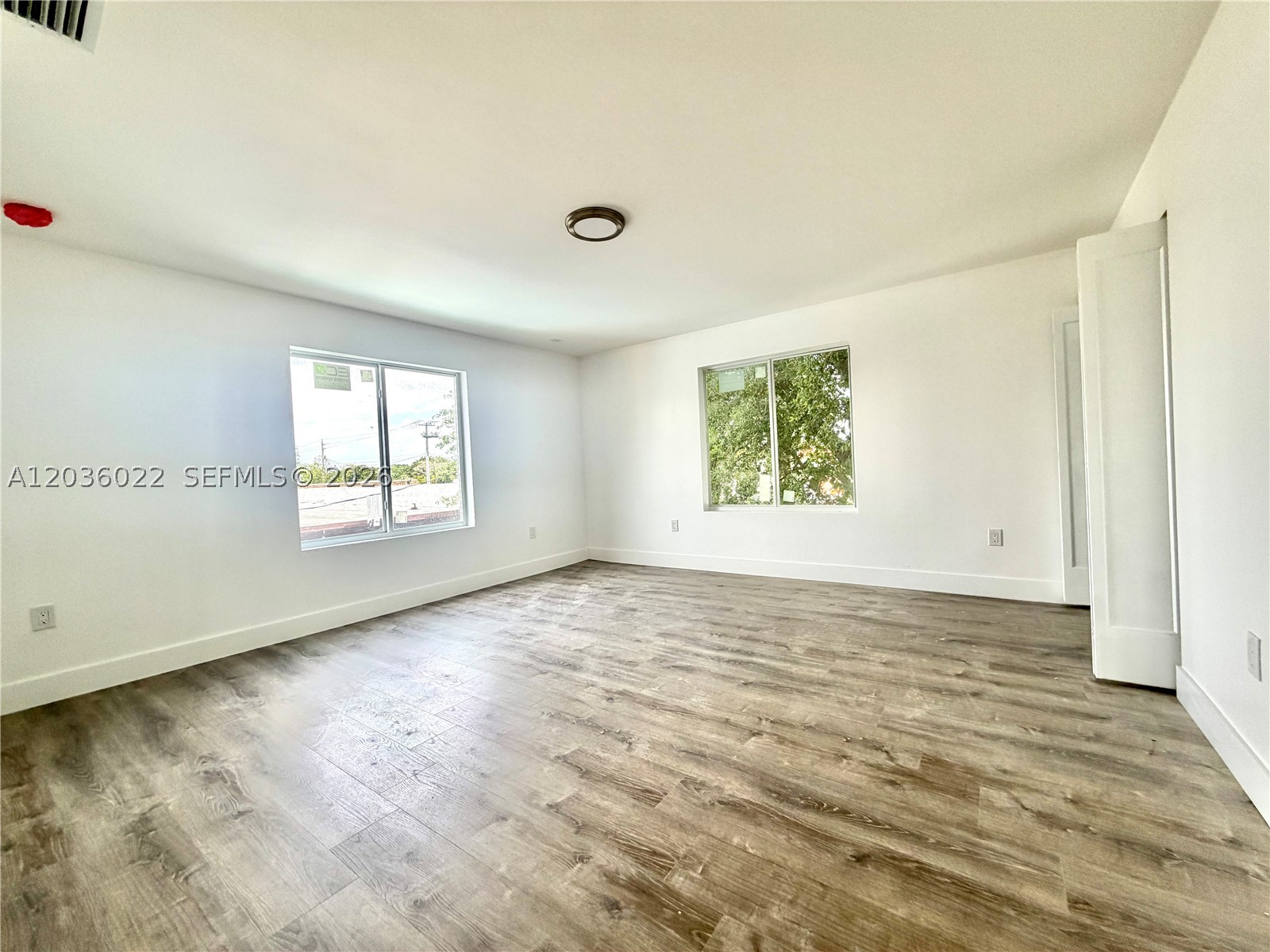 CEDARHURST - Residential Income