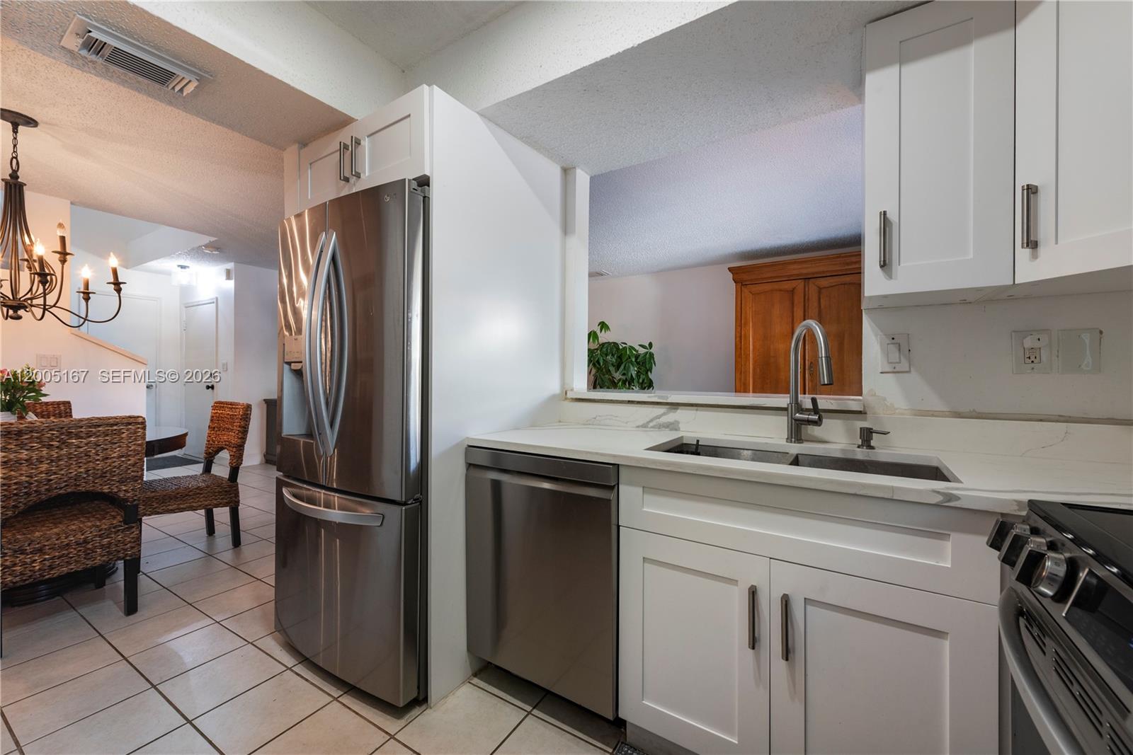 SAGA BAY TOWNHOMES - Residential