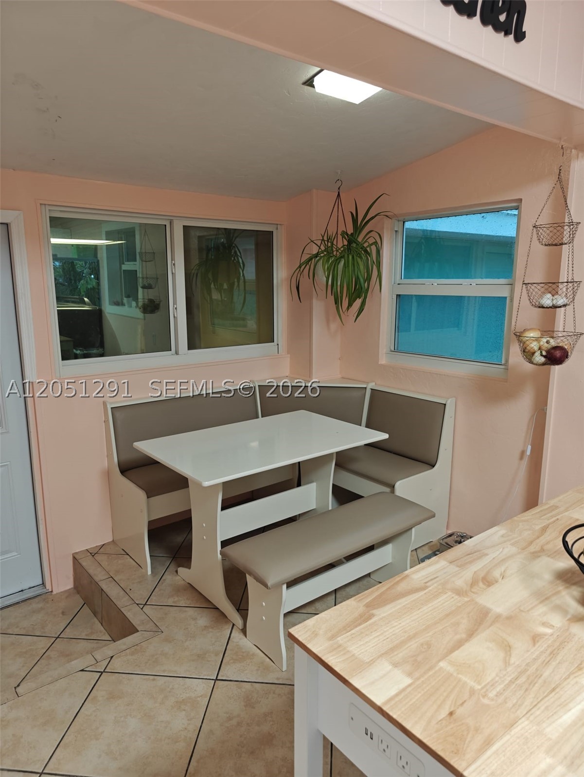 HOLLYWOOD PARK - Residential